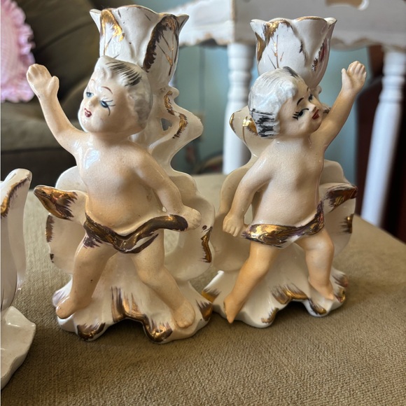 Royal Sealy porcelain cherub console set - Picture 3 of 4